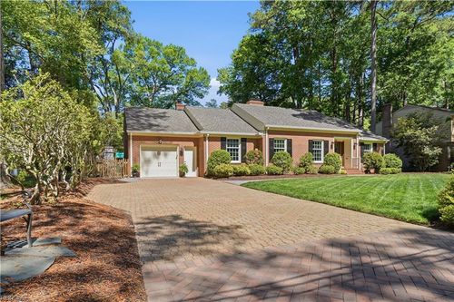 319 Parkway Dr, Newport News, VA, 23606-3729 | Card Image