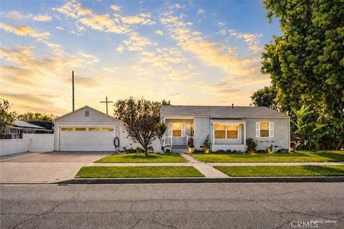 5960 Pepperwood Ave, Lakewood, CA, 90712 | Card Image