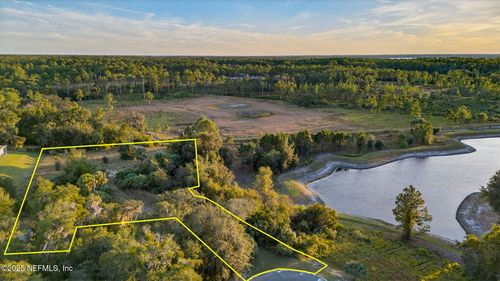 211 Village Dr, WELAKA, FL, 32193-2219 | Card Image