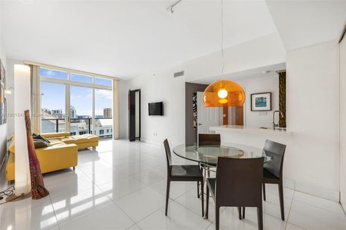 ph204-1155 Brickell Bay Dr, Miami, FL, 33131 | Card Image