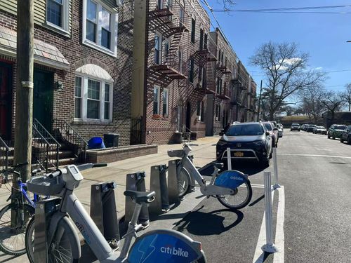 43 57th St, Woodside, NY, 11377-4782 | Card Image