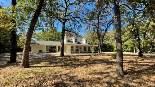 196 Woodland Dr, Hearne, TX, 77859-9777 | Card Image