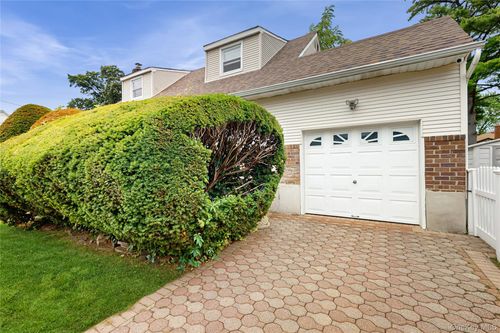 1414 N St, Elmont, NY, 11003-3716 | Card Image