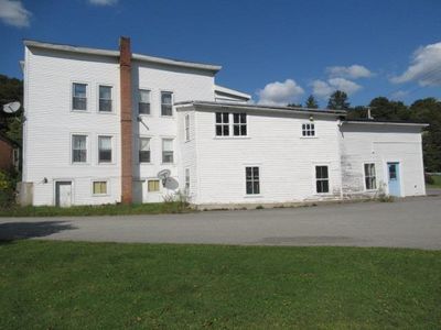 22 Tunnel Street, House other with 6 bedrooms, 2 bathrooms and null parking in Readsboro VT | Image 3