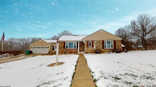 111 Avondale Rd, Fairmont, WV, 26554-1203 | Card Image