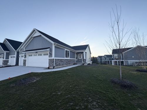 2551 Ravines Trail Dr Sw, Byron Center, MI, 49315-7407 | Card Image