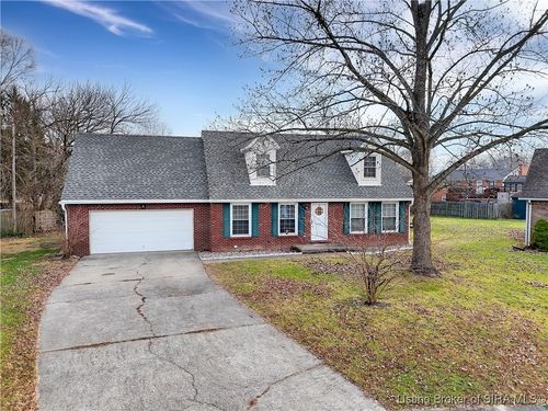 2308 Brookwood Ct, Clarksville, IN, 47129-1239 | Card Image