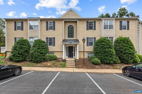 f-1311 Villa Way, CHARLOTTESVILLE, VA, 22903-6582 | Card Image