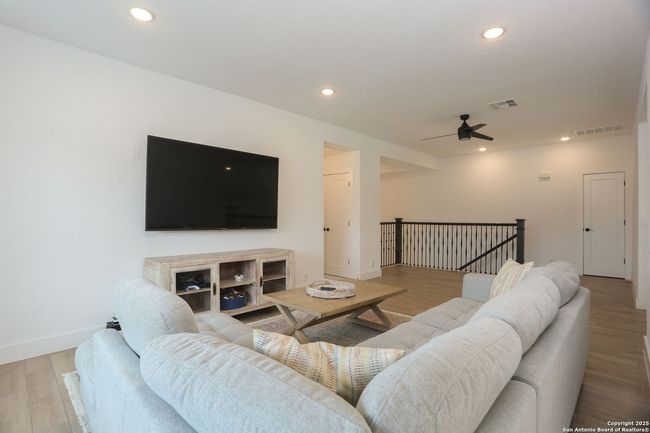 129 Wild Rose Hl, House other with 4 bedrooms, 3 bathrooms and null parking in Boerne TX | Image 27