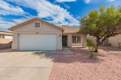 8121 W Lumbee St, Phoenix, AZ, 85043-5460 | Card Image