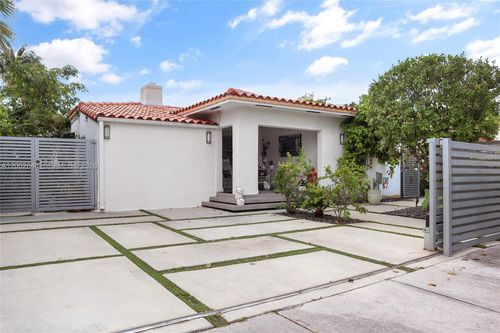 619 Sw 39th Ave, Coral Gables, FL, 33134-2003 | Card Image