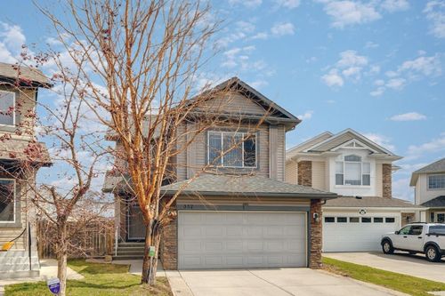 332 Cranfield Gardens Se, Home with 4 bedrooms, 3 bathrooms and 4 parking in Calgary AB | Card Image