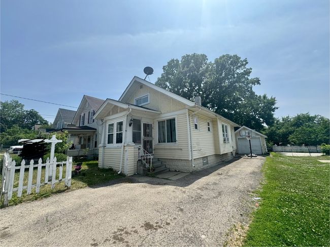109 Seminary Ave, House other with 2 bedrooms, 1 bathrooms and 1 parking in Aurora IL | Image 17