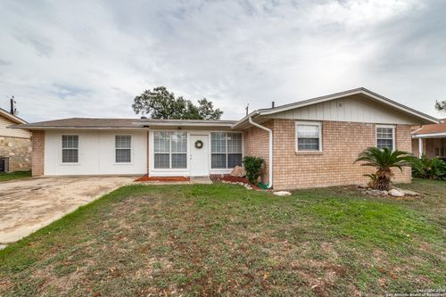 2802 Darwin Dr, San Antonio, TX, 78228-3438 | Card Image