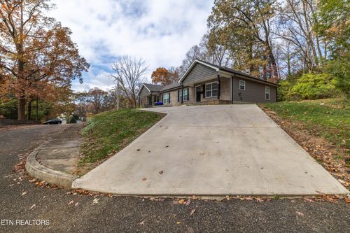 157-157 Wade Ln, Oak Ridge, TN, 37830-5148 | Card Image