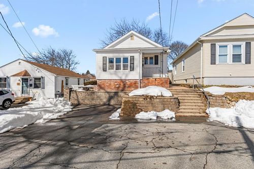 30 Packard Ave, North Providence, RI, 02911-2708 | Card Image