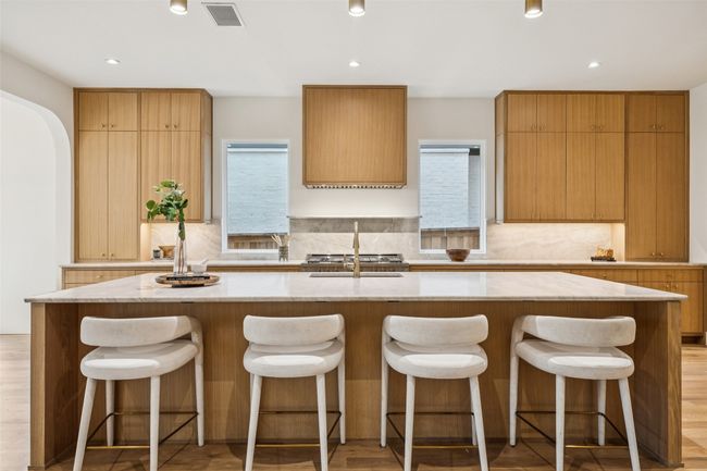 6707 Anita St, House other with 5 bedrooms, 7 bathrooms and null parking in Dallas TX | Image 18