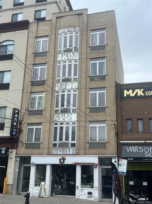2fl-3521 Farrington Street, New York, NY, 11354 | Card Image
