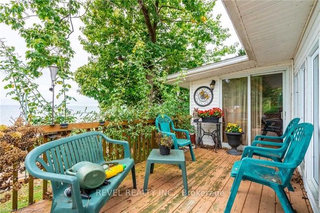 24 Lake Rd, House other with 2 bedrooms, 1 bathrooms and 2 parking in Selkirk ON | Image 44