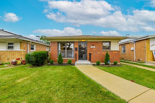 9430 S Parnell Ave, CHICAGO, IL, 60620-2337 | Card Image