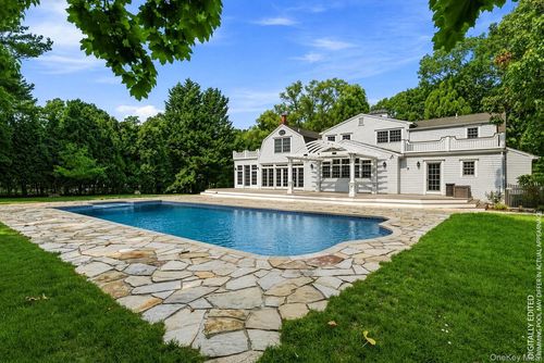 11 Pheasant Ln, Southampton, NY, 11968-5104 | Card Image