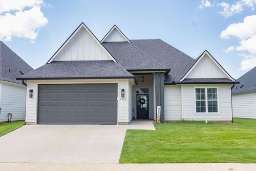 702 Perfect Pl, Bossier City, LA, 71111-6444 | Card Image