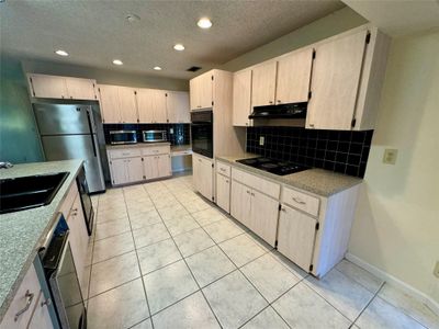 1121 Nw 78th Ave, House other with 4 bedrooms, 2 bathrooms and null parking in Plantation FL | Image 3