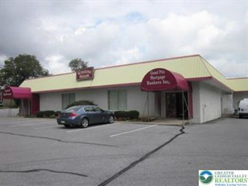 3665 Macarthur Rd, Whitehall, PA, 18052-2703 | Card Image