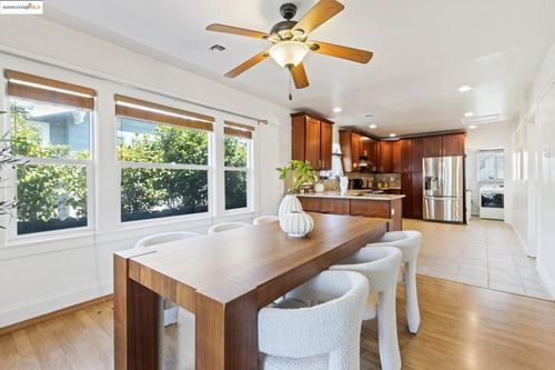 1700 64th Ave, Oakland, CA, 94621-3840 | Card Image