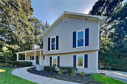 1261 Brookton Woods Way, Dacula, GA, 30019-1567 | Card Image