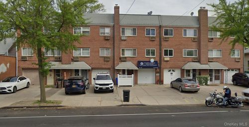 3-26109 Hillside Ave, Glen Oaks, NY, 11004-1764 | Card Image
