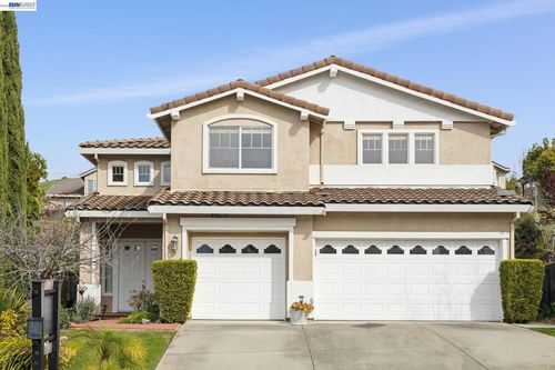 25318 Buckeye Dr, Castro Valley, CA, 94552-5462 | Card Image