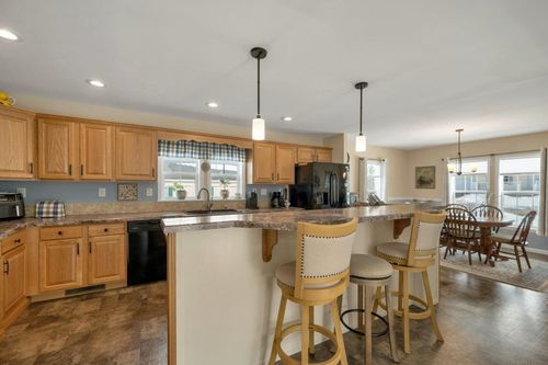 10 Eagle Nest Dr, Franklin, NH, 03235-2138 | Card Image