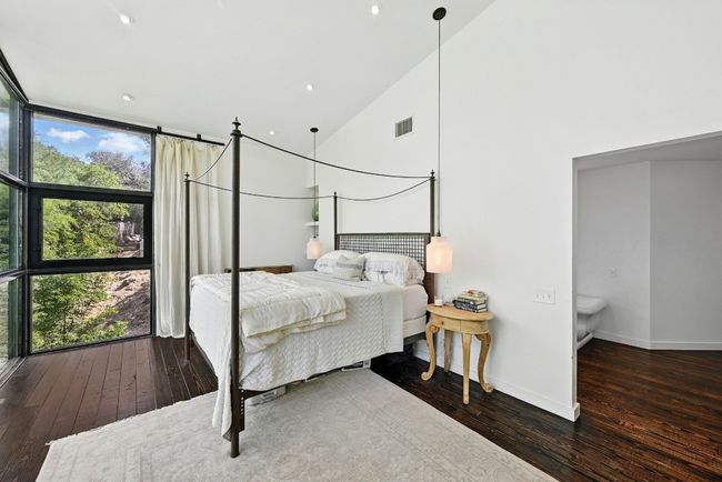 1700 S 6 Th St, House other with 3 bedrooms, 4 bathrooms and 2 parking in Austin TX | Image 12