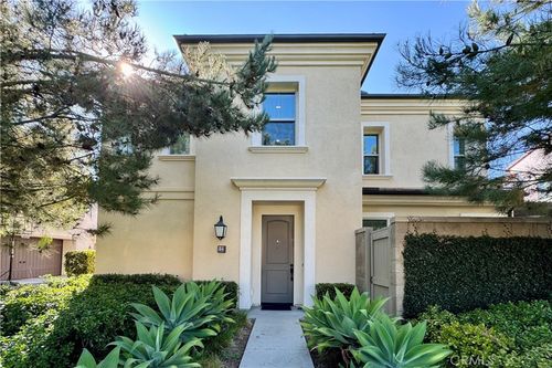 123 Augustine, Irvine, CA, 92618-0874 | Card Image