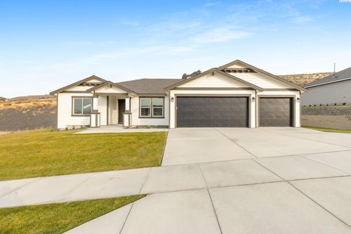 6326 W 28th Ave, Kennewick, WA, 99338-2734 | Card Image
