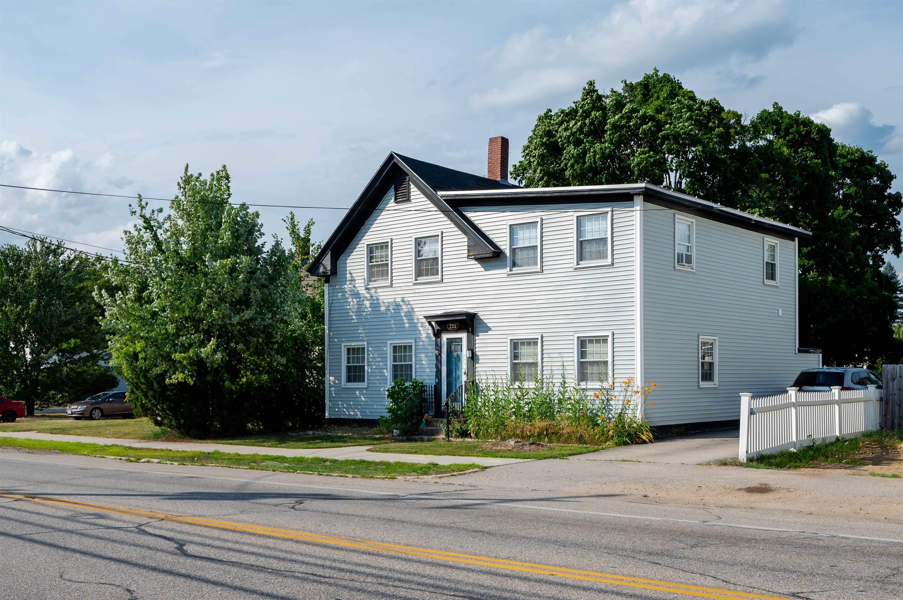 Main St, Rochester, NH 03867