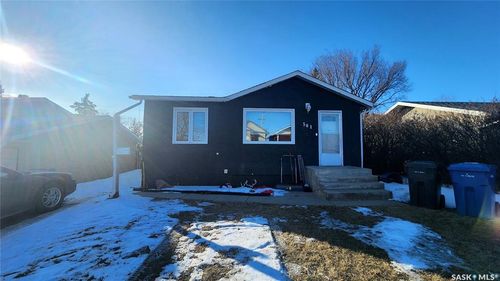 561 105th St, North Battleford, SK, S9A1R6 | Card Image