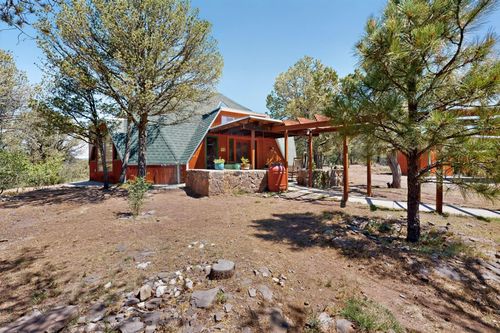 61 Coyote Rd, Las Vegas, NM, 87701-9629 | Card Image