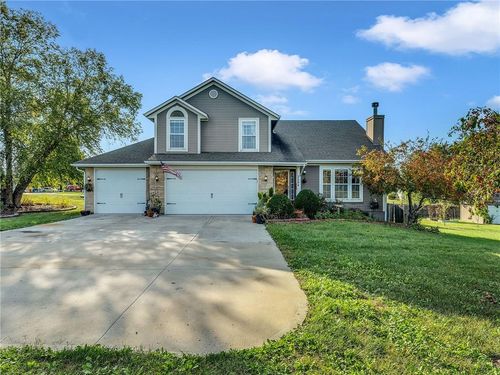 3594 N 155th St, Basehor, KS, 66007-9503 | Card Image