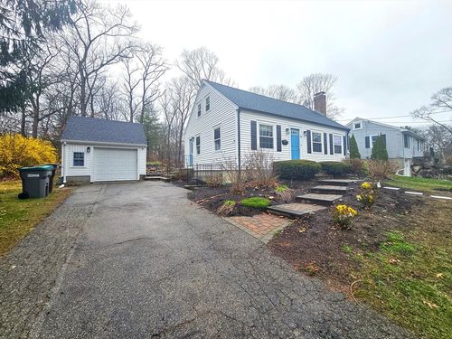 61 Ledgewood Rd, Dedham, MA, 02026-6224 | Card Image