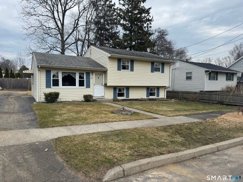 219 Oakwood Dr, Fairfield, CT, 06824-4151 | Card Image