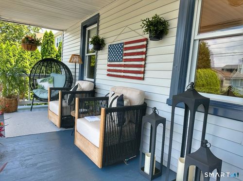 37 Gerry St, Greenwich, CT, 06830-6255 | Card Image