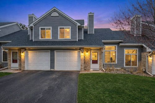 585 Mission Hills Way W, Chanhassen, MN, 55317-7702 | Card Image