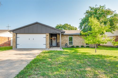 5209 Baker Dr, The Colony, TX, 75056-1868 | Card Image
