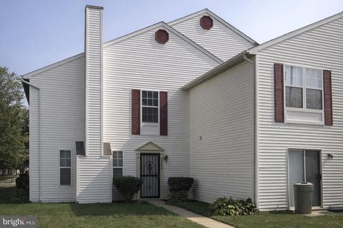 10-6-111 Firethorn Ct, UPPER MARLBORO, MD, 20774-1660 | Card Image