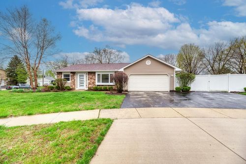 935 Pioneer Ct, Roselle, IL, 60172-1841 | Card Image
