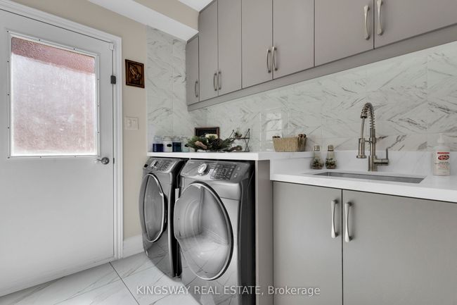 58 Leeward Dr, House other with 6 bedrooms, 5 bathrooms and 5 parking in Brampton ON | Image 7