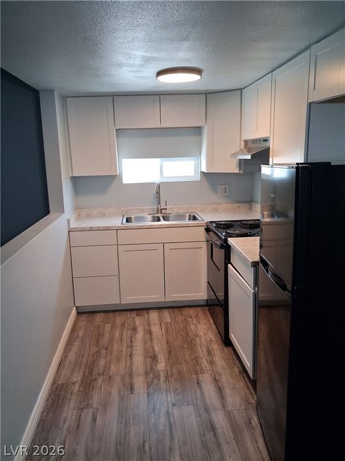 1-510 Mckellar Cir, Las Vegas, NV, 89119-0224 | Card Image