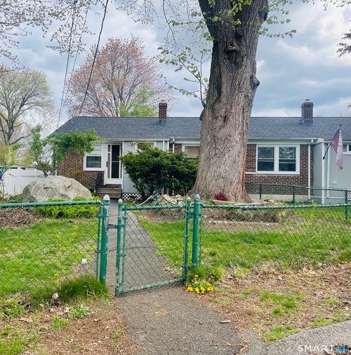 36 Bullard Ct, Stratford, CT, 06614-4529 | Card Image